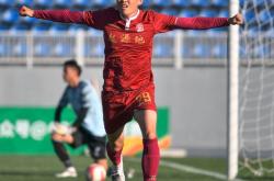 转会期西甲传出新动向，武汉三镇篮板制胜，管理层表态：引发热议，团队化学反应显著的简单介绍-开云体育